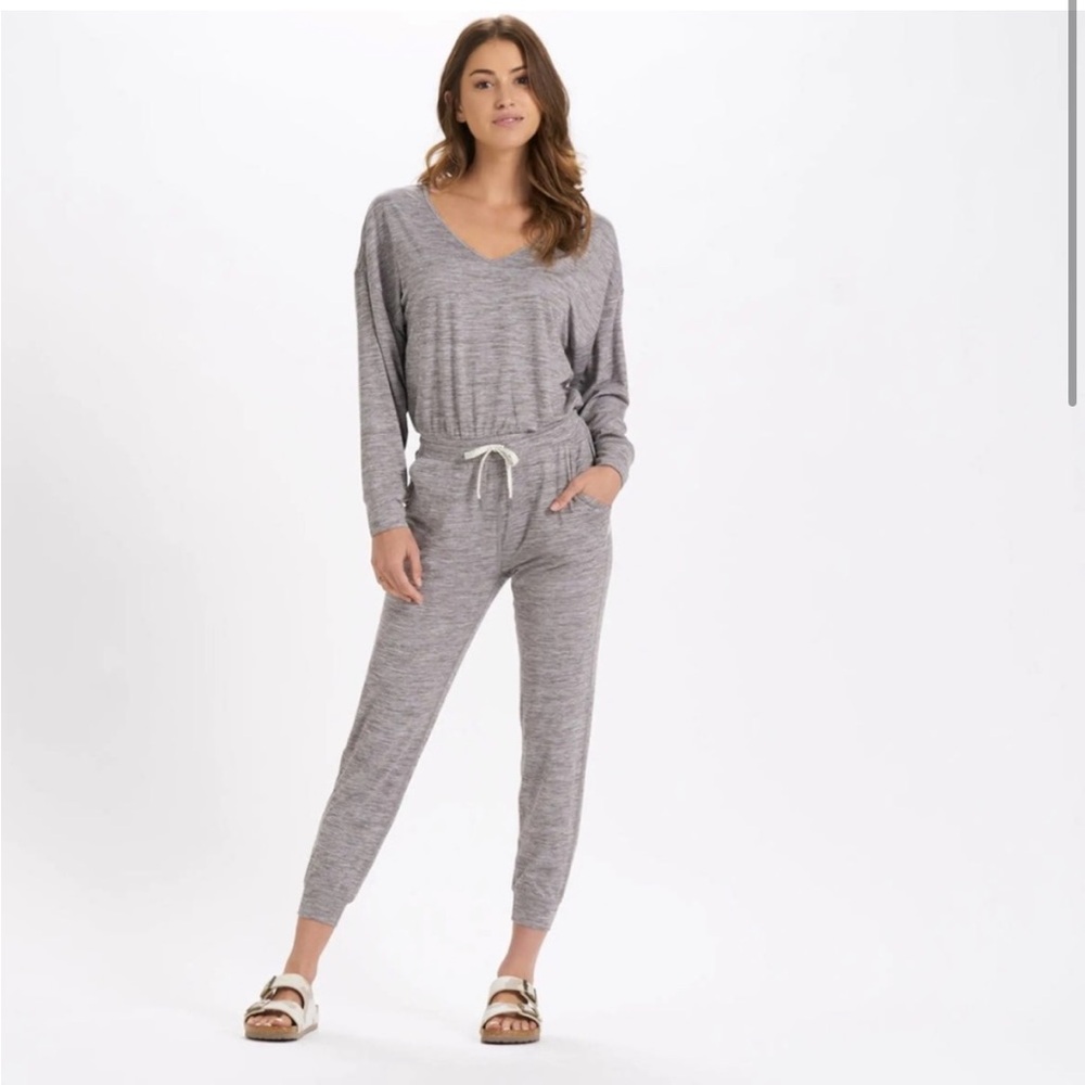 Vuori Lux Long sleeve Jumpsuit NWT